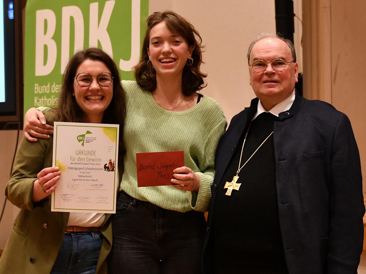 Die Kolpingjugend Schwabmünchen hat für ihr Planspiel zu Demokratie und politischer Teilhabe den Bischof-Simpert-Preis gewonnen. (Foto: Maria Rösch / pba)