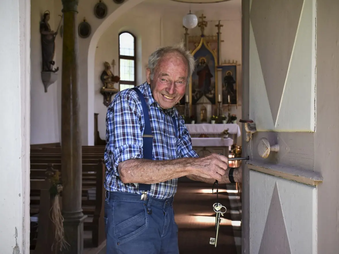 Josef Wagner wirkte achtzig Jahre lang als Mesner in St. Rochus (Foto: Christopher Beschnitt / KNA)