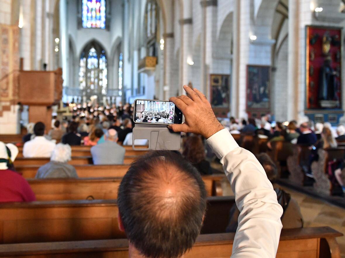 Palestrina und die Ensembles ziehen die Zuschauer in den Bann.