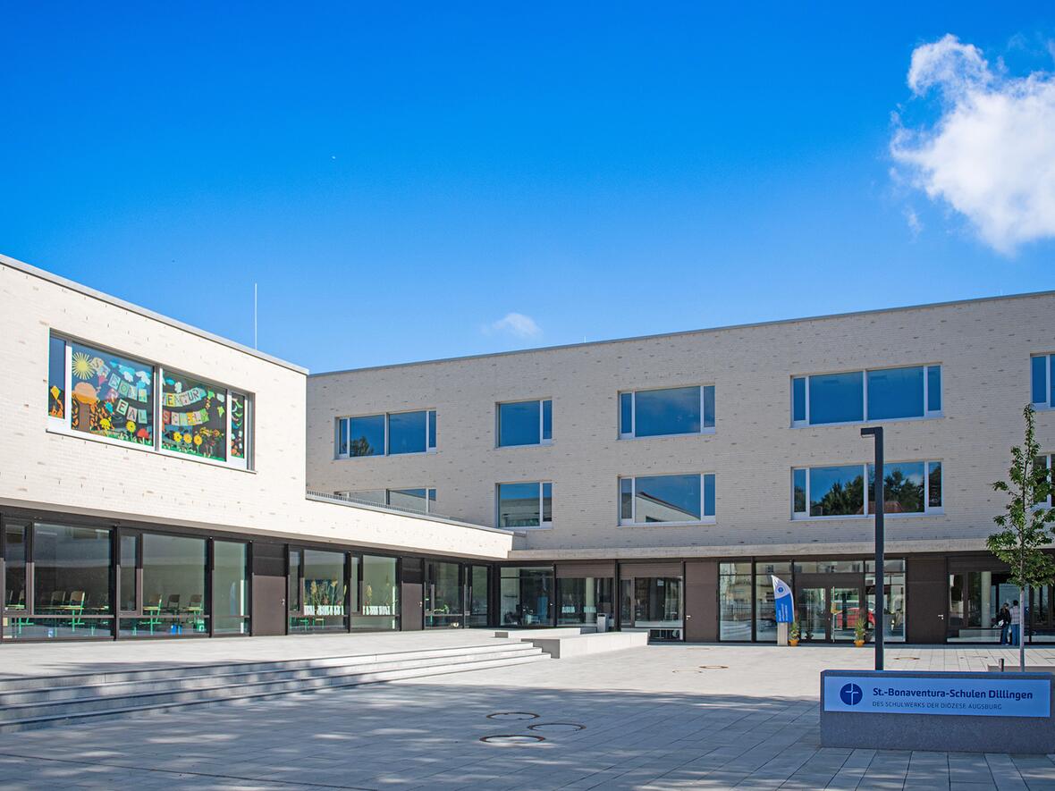 Der neue Bonaventura-Campus inmitten der Dillinger Altstadt (Fotos: Julian Schmidt / pba)