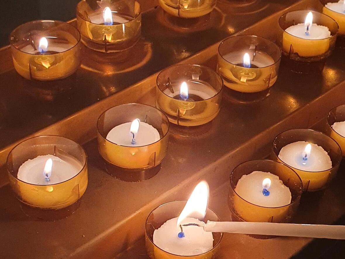 Der Gedenktag für Betroffene sexualisierter Gewalt wird am 18. November begangen. (Motivfoto: Olivia Schäfer, in pfarrbriefservice.de)