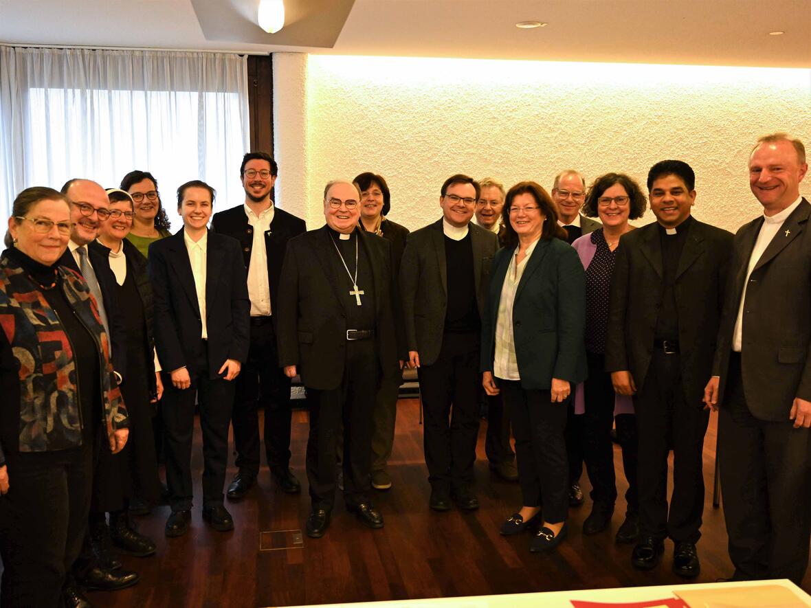 Das Synodale Team des Bistums Augsburg vor seiner konstituierenden Sitzung (Foto: Ulrich Bobinger/pba).