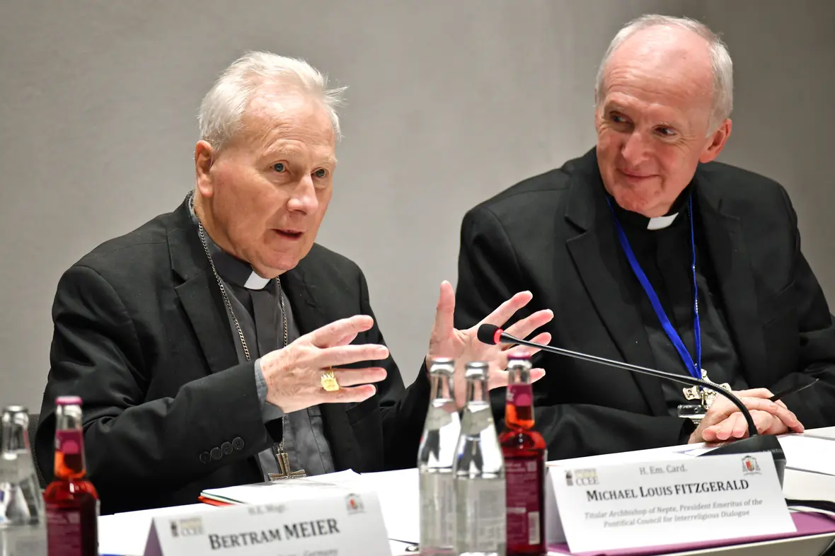 Hauptredner der Tagung war Kardinal Michael Louis Fitzgerald, der frühere Präsident des Päpstlichen Rates für den Interreligiösen Dialog, (Fotos: Nicolas Schnall / pba)