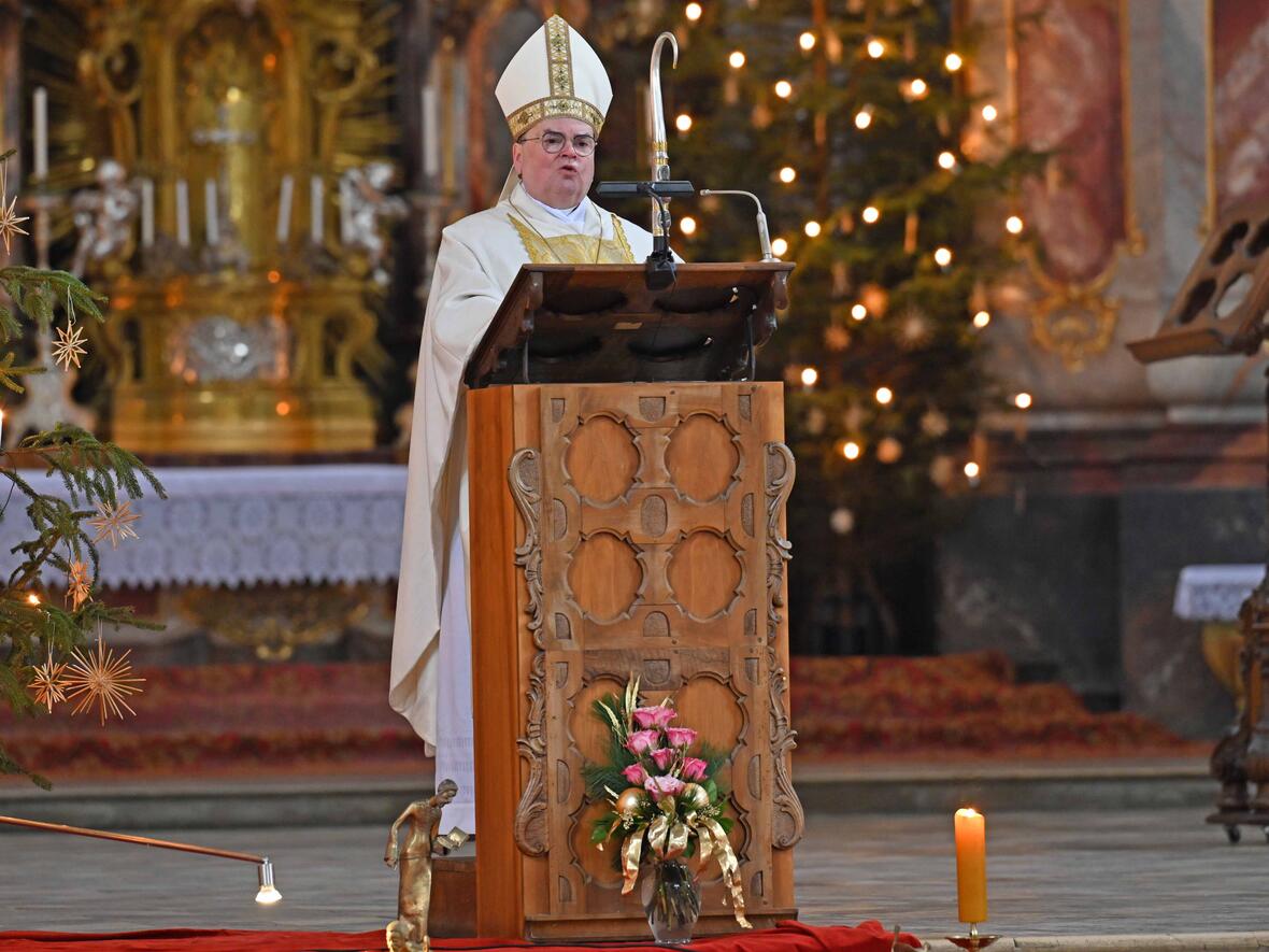 Bischof Bertram betonte in der Predigt, dass es auf die Glaubwürdigkeit christlichen Lebens ankomme. 