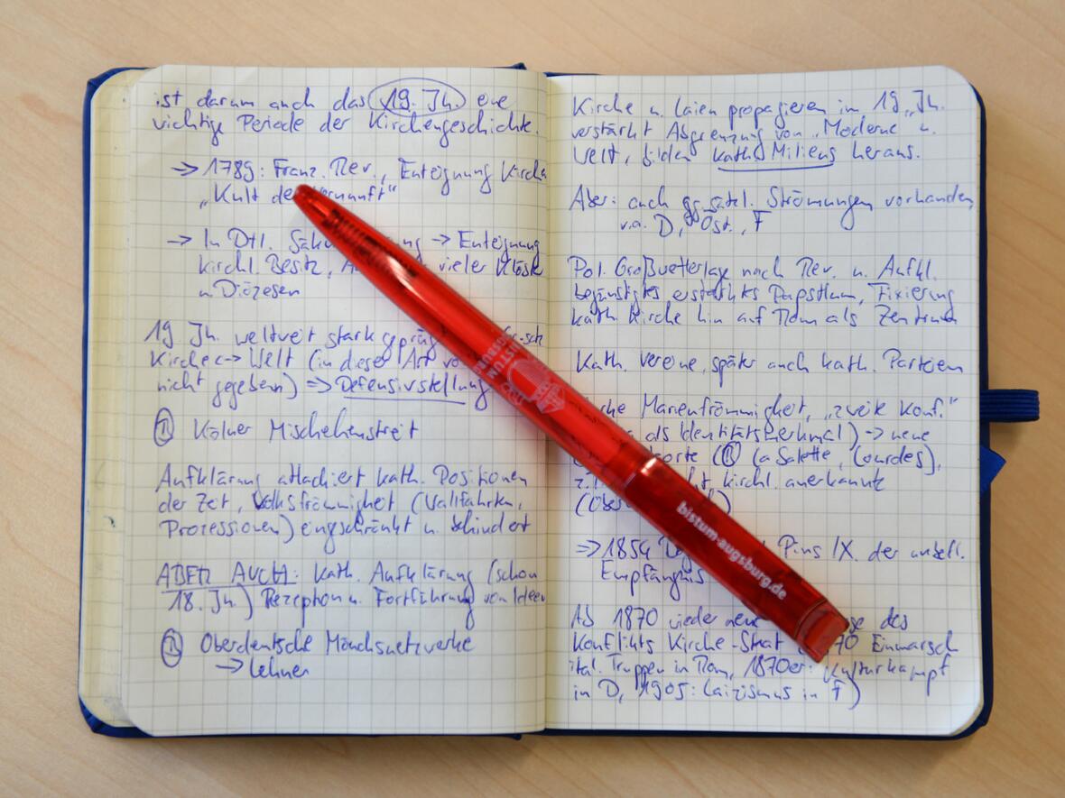 Theologie im Fernkurs (Motivfoto: Julian Schmidt / pba)