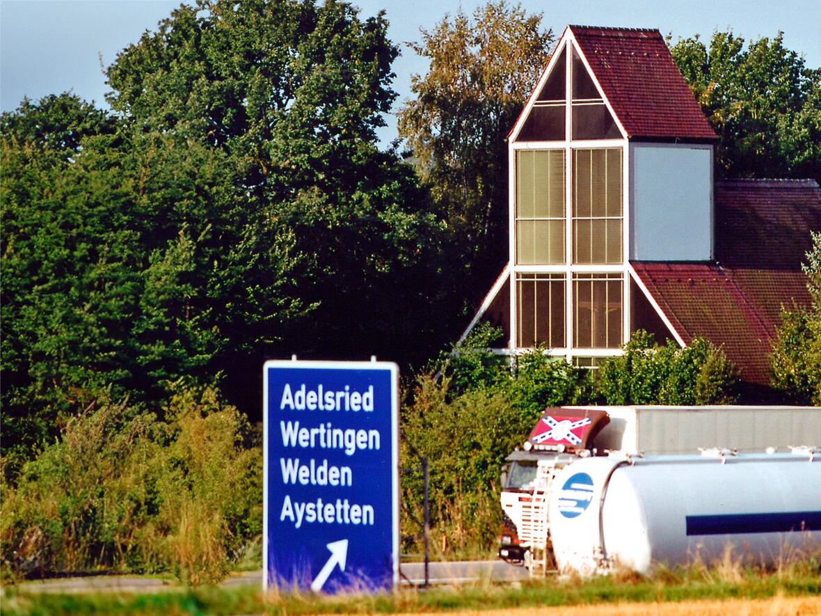 Die Autobahnkapelle "Maria Schutz der Reisenden" bei Adelsried (Foto: Autobahnkapelle)