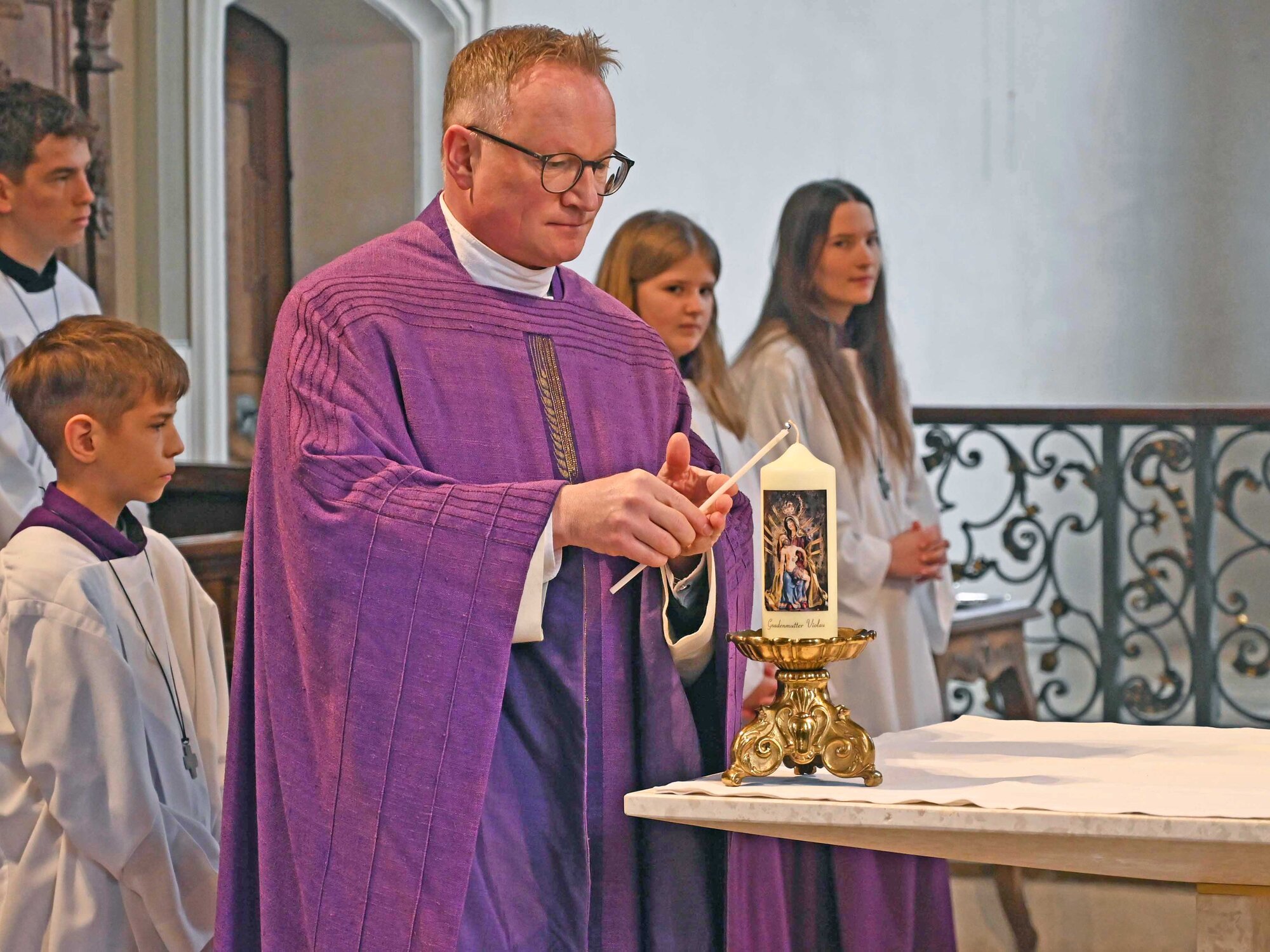Altarweihe Violau 16 (Foto Leander Stork, pba)