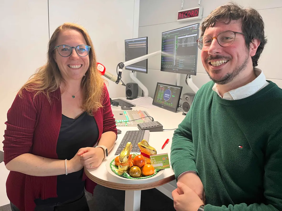 Alexander Lechner im Gespräch mit Radio Augsburg-Moderatorin Eva Fischer. (Foto: SUV)