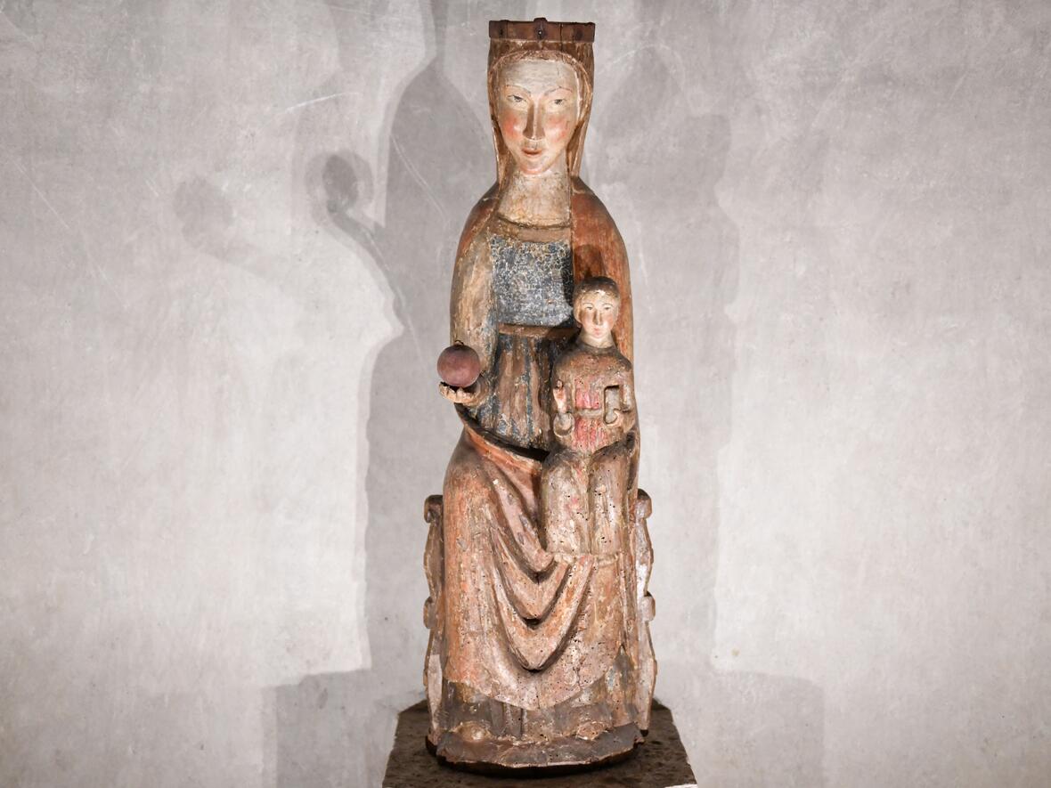 Madonna in der Krypta des Westchores des Augsburger Doms. (Foto: Leander Stork / pba)