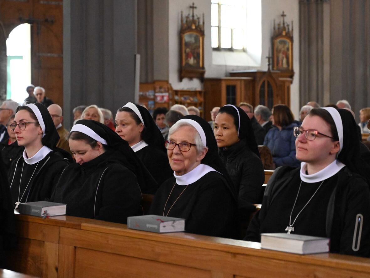 Am Crescentiafest an diesem Sonntag wurde gleichzeitig an das 25-jährige Jubiläum der Heiligsprechung der Kaufbeurer Franziskanerschwester erinnert. (Fotos: Maria Rösch / pba)