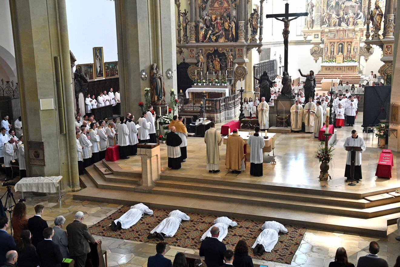 Diakonenweihe in der Basilika St. Ulrich und Afra:  (Fotos: Nicolas Schnall / pba)