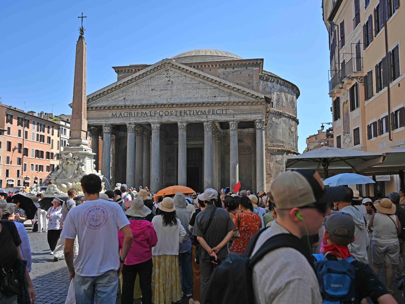 Einst römischer Tempel, heute katholische Kirche: das Pantheon mit seiner beeindruckenden Kuppel.