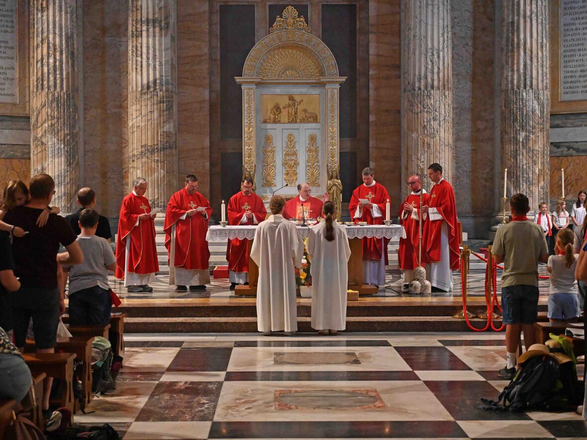 Mit einem feierlichen Gottesdienst in der Papstbasilika St. Paul vor den Mauern ging die Familienwallfahrt zu Ende. (Fotos: Leander Stork / pba)