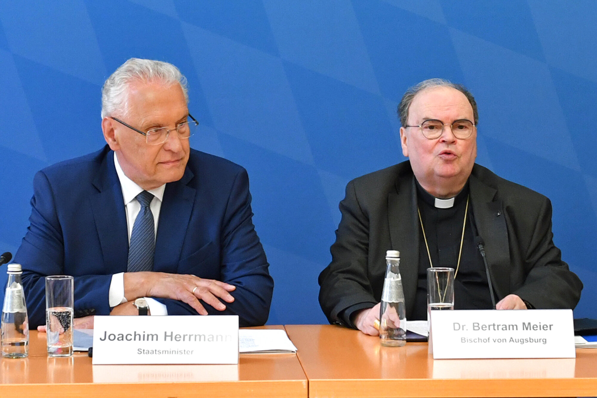 Gemeinsame Erklärung des Dialogforums Religion und Integration (Foto Nicolas Schnall pba) 1