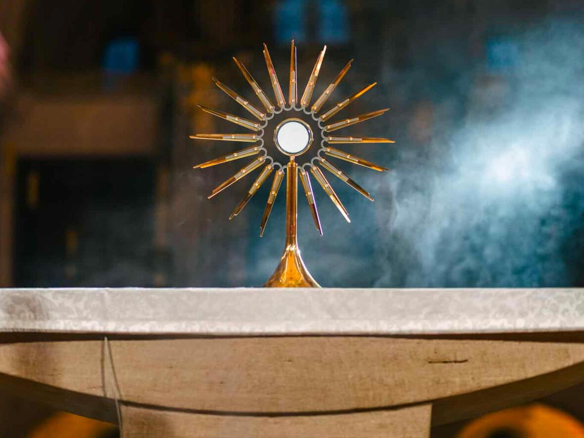 Im Zentrum des Glaubensfestes steht die Anbetung. (Foto: Daniel Silberbauer)