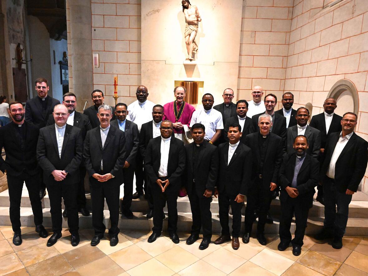 Im Rahmen der kanonischen Institution legten die Priester ihren Amtseid ab. (Foto: Ulrich Bobinger / pba)