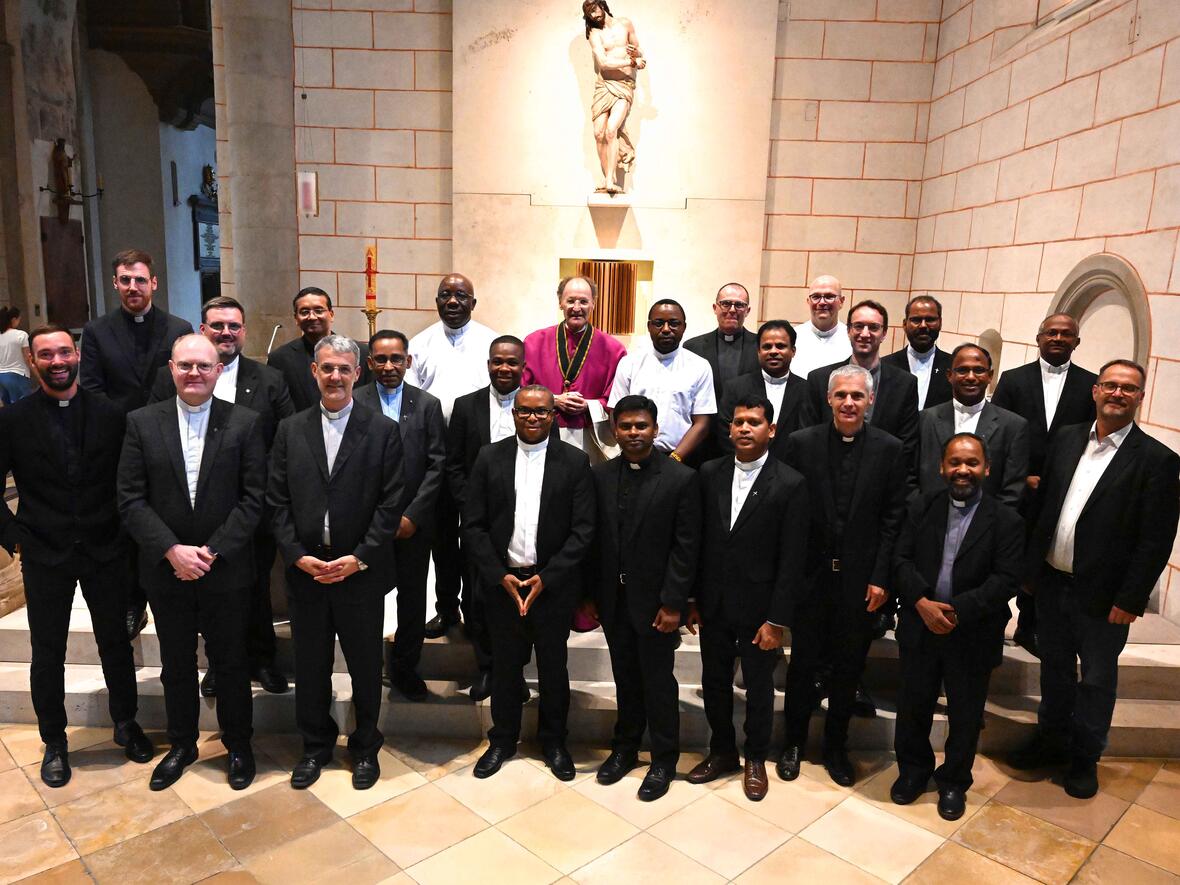 Im Rahmen der kanonischen Institution legten die Priester ihren Amtseid ab. (Foto: Ulrich Bobinger / pba)