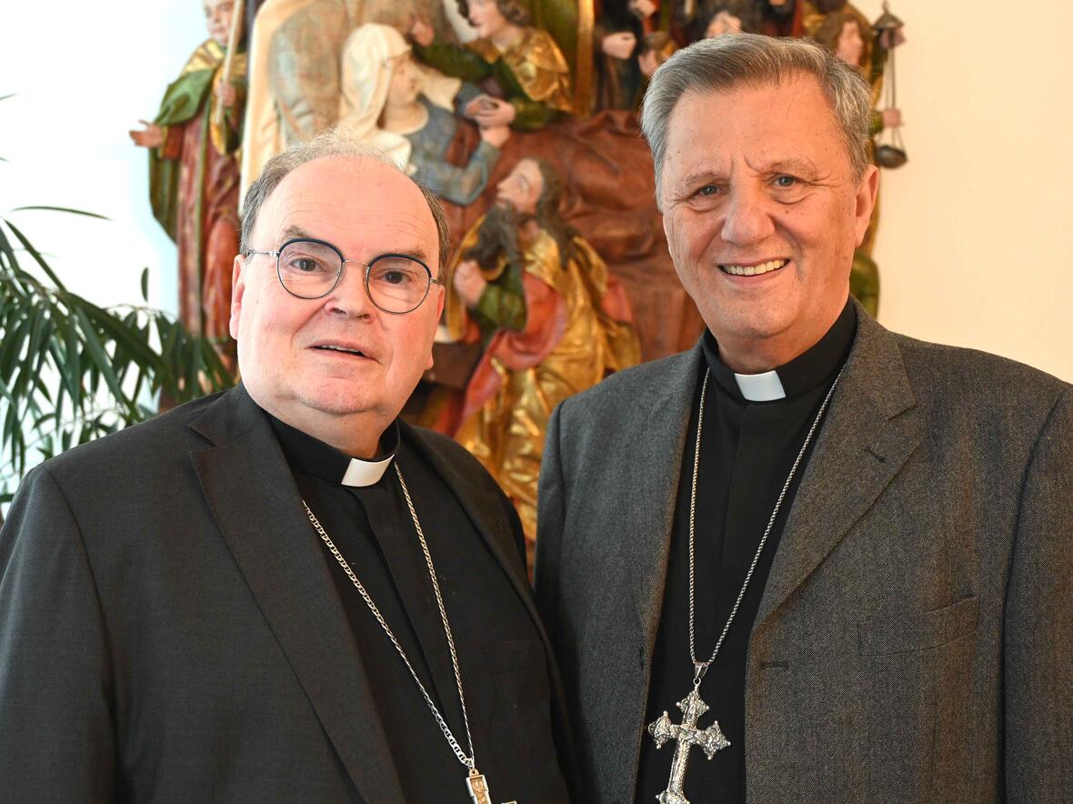 Zu Besuch in Augsburg: Kurienkardinal Mario Grech bei Bischof Dr. Bertram Meier (Foto: Ulrich Bobinger/pba).