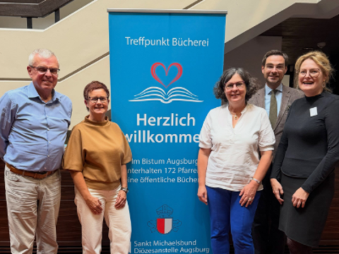 Der neue Verbandvorsitzende Dr. Stephan Oetzinger tauschte sich mit den Verantwortlichen für die kirchliche Büchereiarbeit im Bistum aus: (Foto: Diözesanstelle Büchereiarbeit)