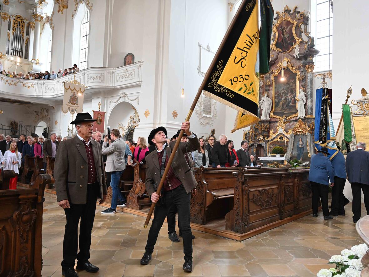 Die Prämonstratenser in Roggenburg können auf eine Erfolgsgeschichte zurückblicken. Das 900-jährige Jubiläum wurde mit einem Festgottesdienst gefeiert.  (Fotos: Maria Rösch/pba)