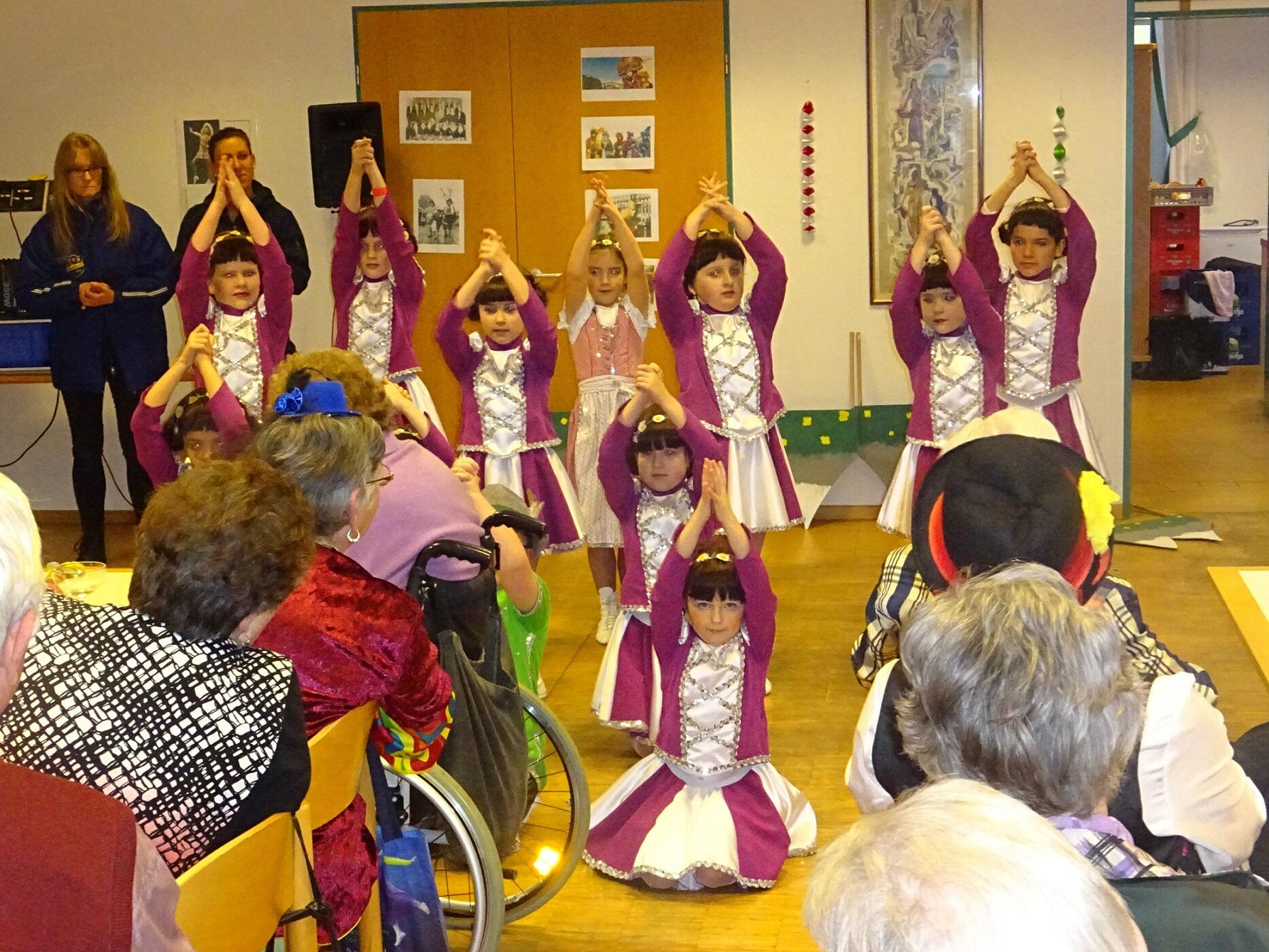 luschdig-is-die-fasenacht-super-stimmung-beim-seniorenfasching1645584