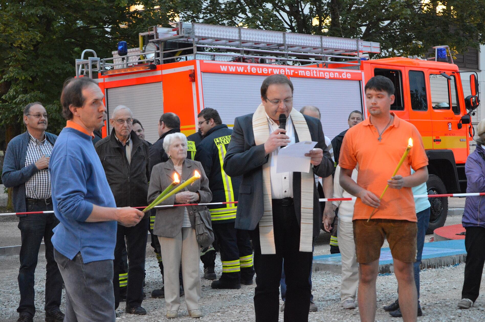 sonnwendfeier-der-kolpingsfamilie-meitingen-und-der-sgl-kapelle1722032