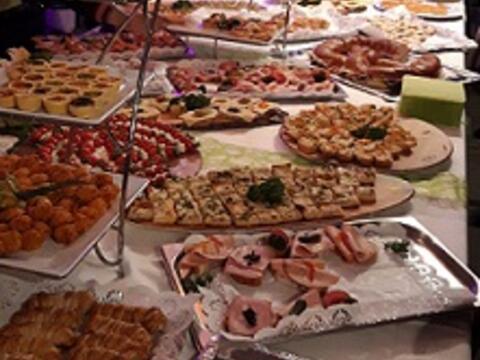 der-50-geburtstag-unseres-pfarrers-krammer-in-der-pg-meitingen3677545