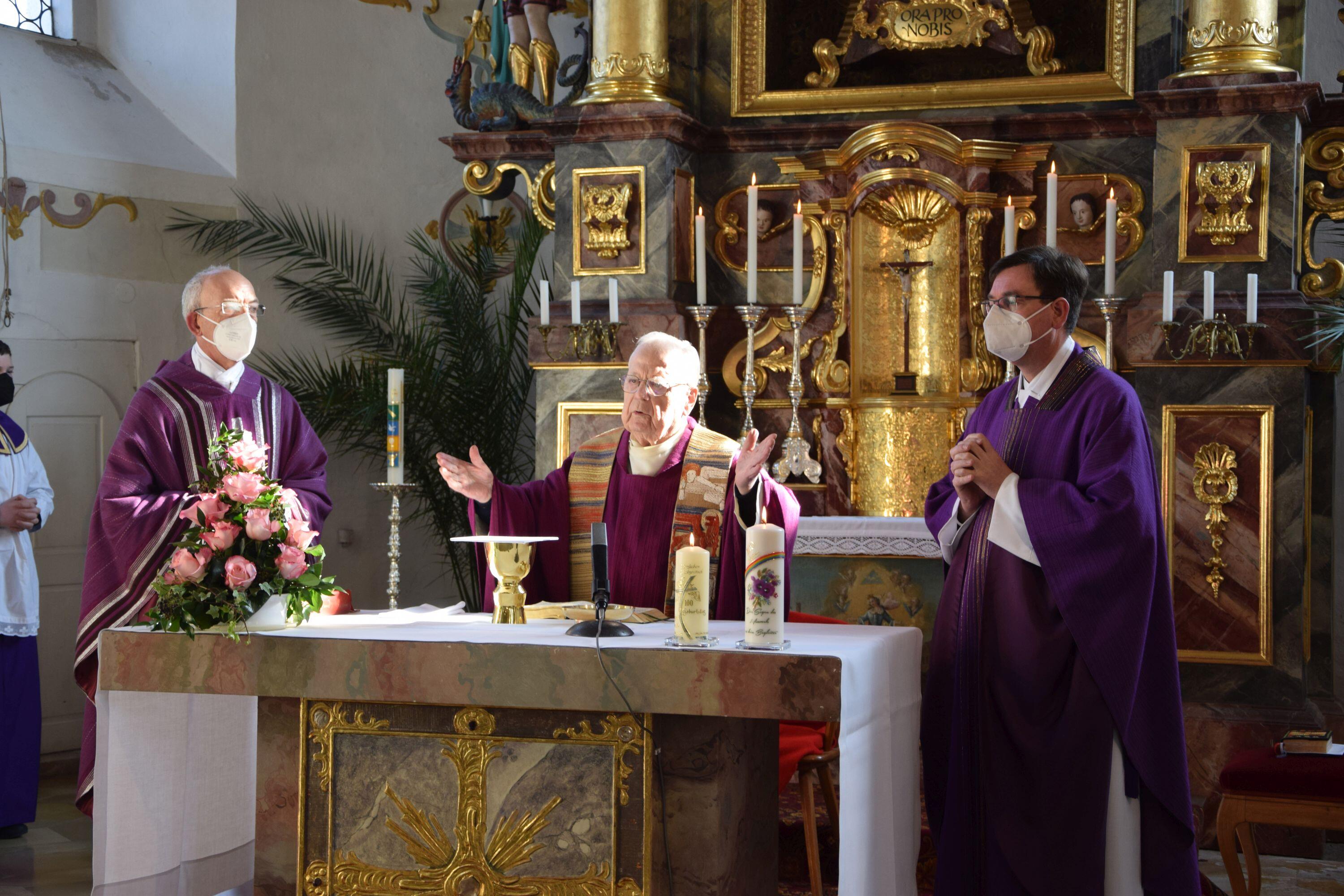 100-geburtstag-von-herrn-pfarrer-helmut-bullinger4244396