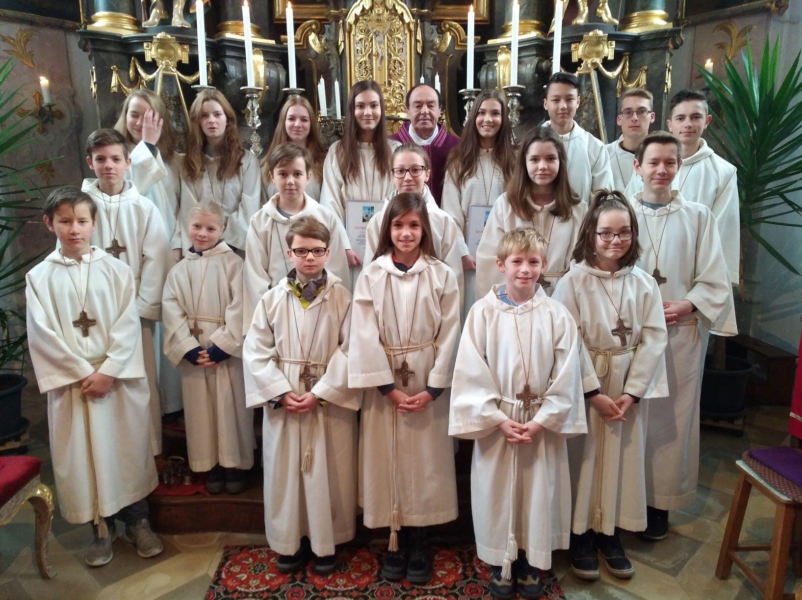 ministrantenwechsel-in-der-pfarrgemeinde-st-nikolaus-oberndorf3110151