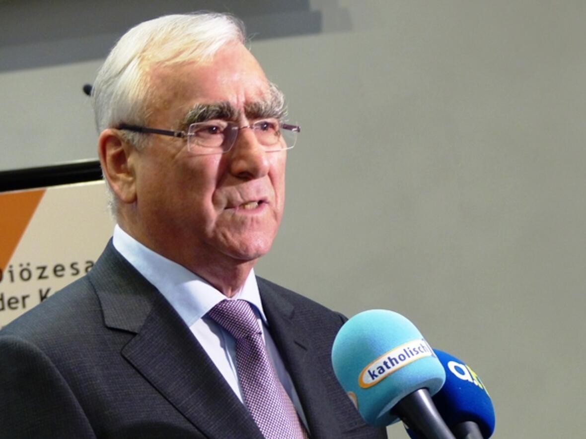 Hauptredner Dr. Theo Waigel, Bundesfinanzminister a.D., im Interview (Foto: Beate Dieterle)