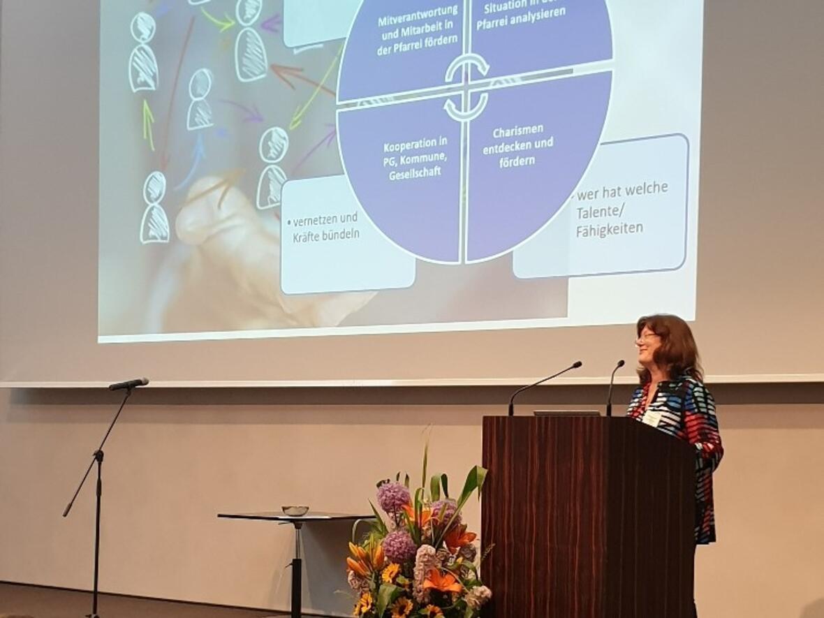 Über grundlegende Aufgaben der PGR referierte Hildegard Schütz bei der Auftaktveranstaltung für PGR-Vorsitzende. (Bild: Diözesanrat)