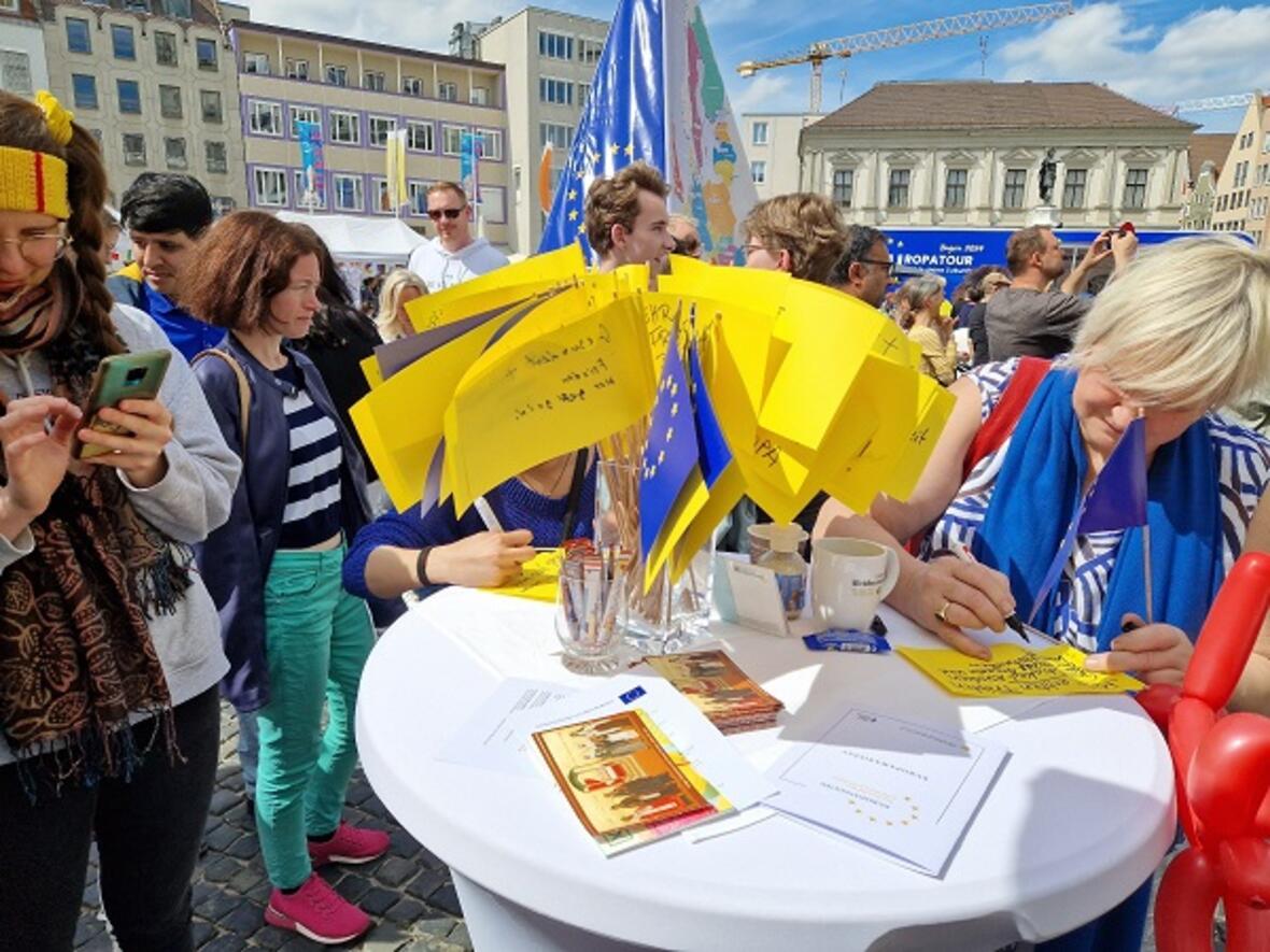 echte-einheit-und-gleiche-wuerde-im-haus-europas4672086