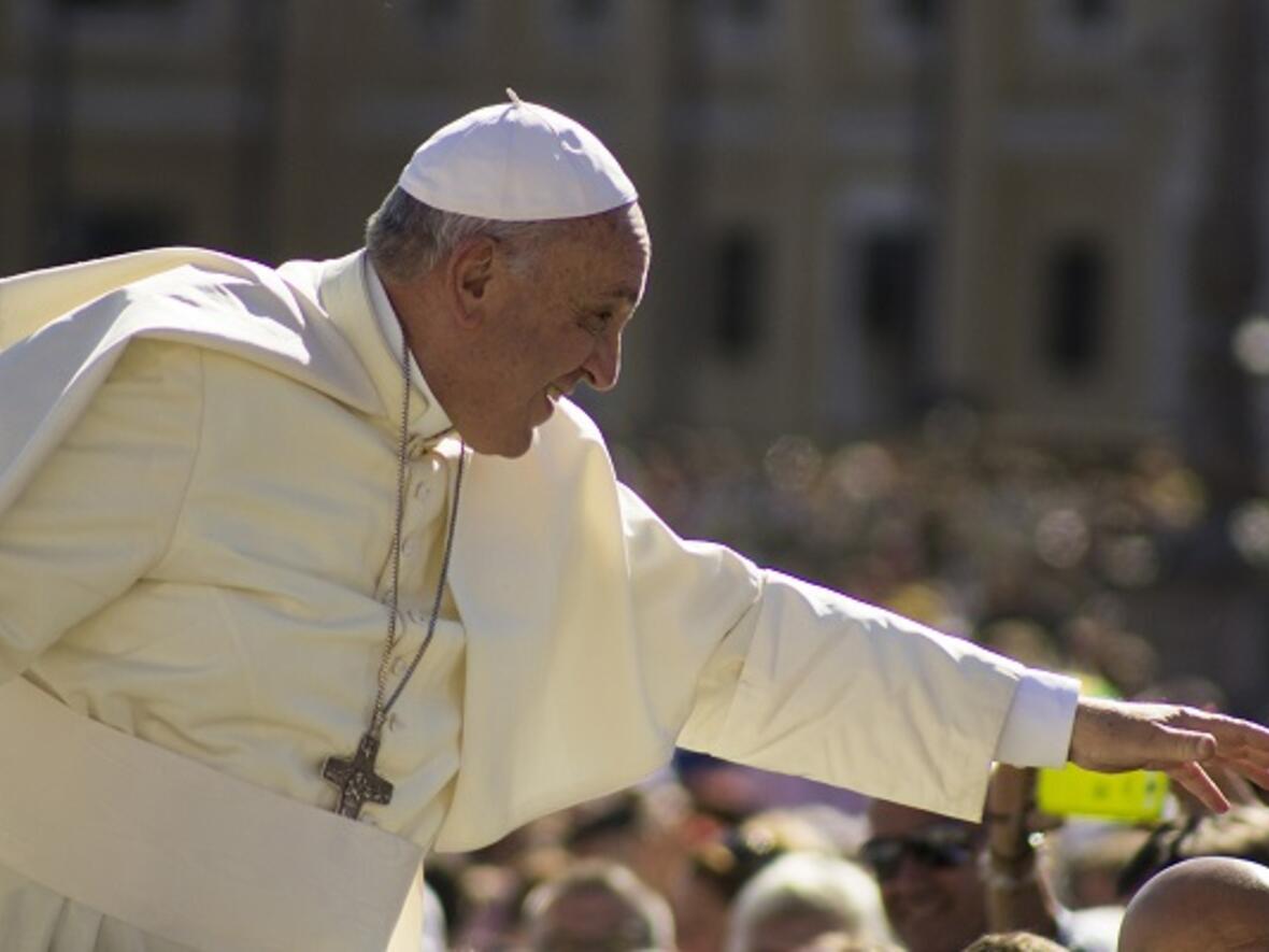 Papst Franziskus bei einer Generalaudienz auf dem Petersplatz