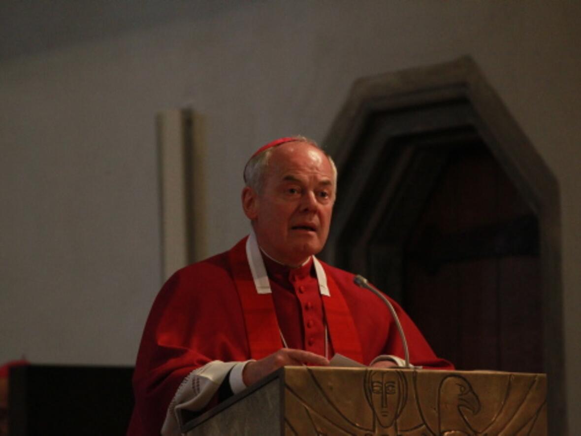 das-kreuz-konfrontation-mit-einer-vertikalen708963