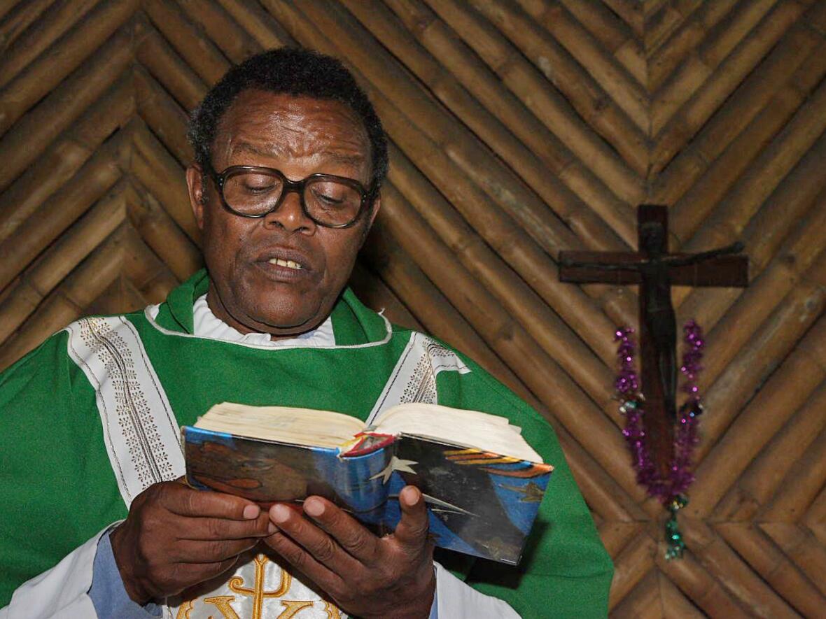 father-andrew-in-arusha60765
