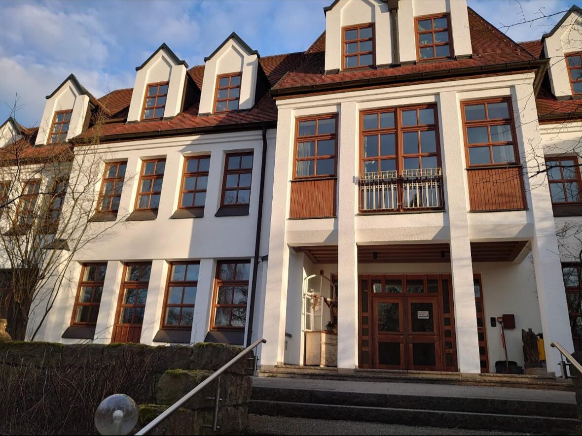 bruder-klaus-heim-violau4704560