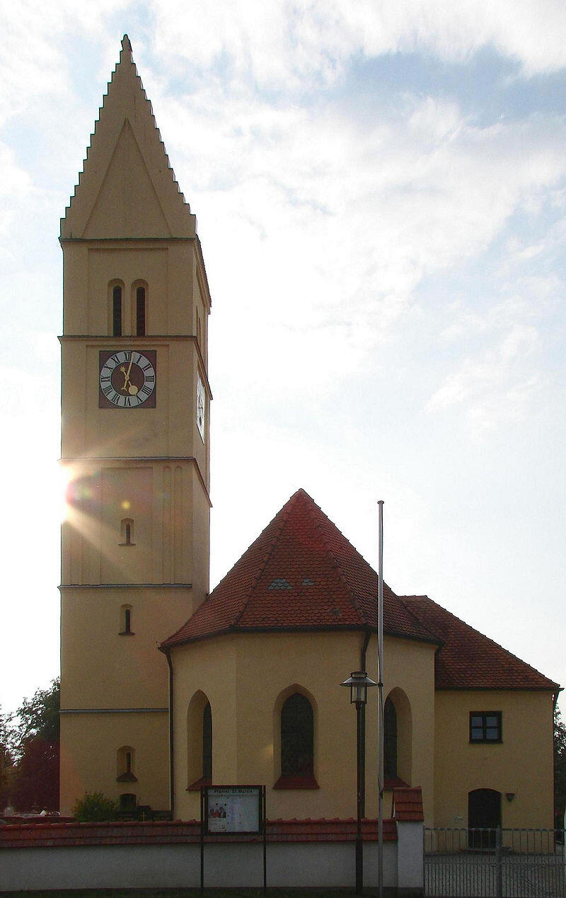 800px-aresingstmartin-2